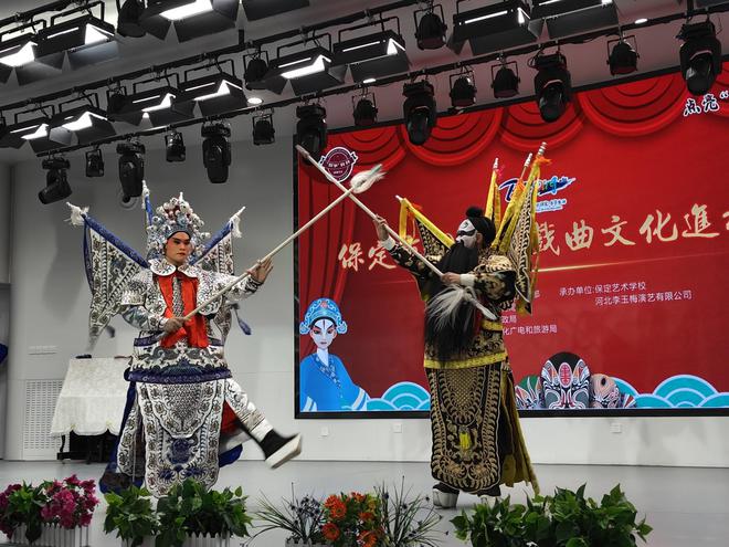 朝阳区高碑店大集_朝阳区高碑店乡领导班子简介_朝阳区高碑店