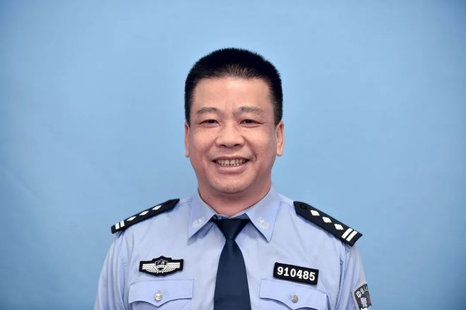 国安为什么叫龟安_国安安大爷_国安队员录制国安队歌