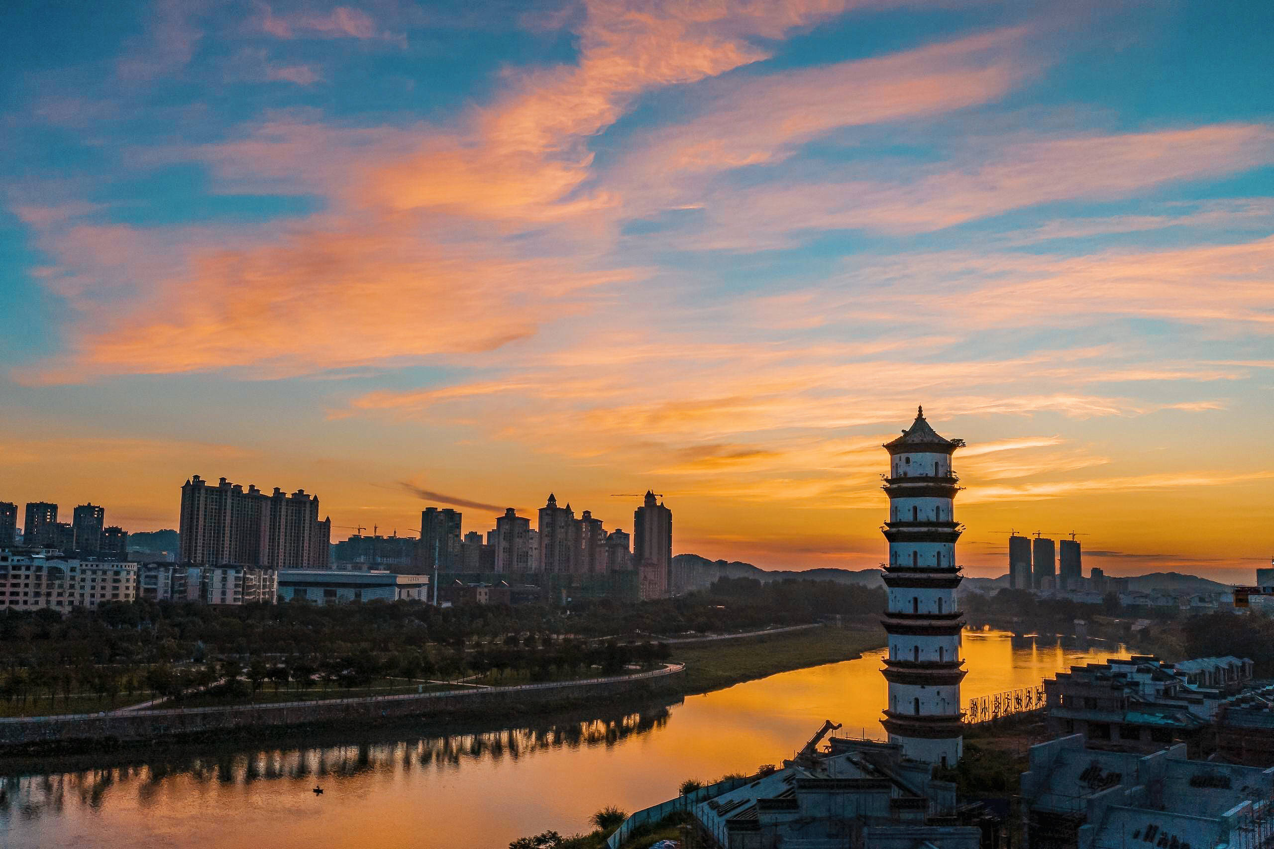 望花路西里社区卫生服务中心_望花路西里社区居委会电话_望花路西里