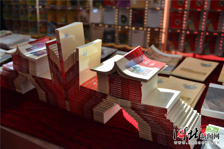 图书200种造型简单_简单又好看图书造型_图书造型大全