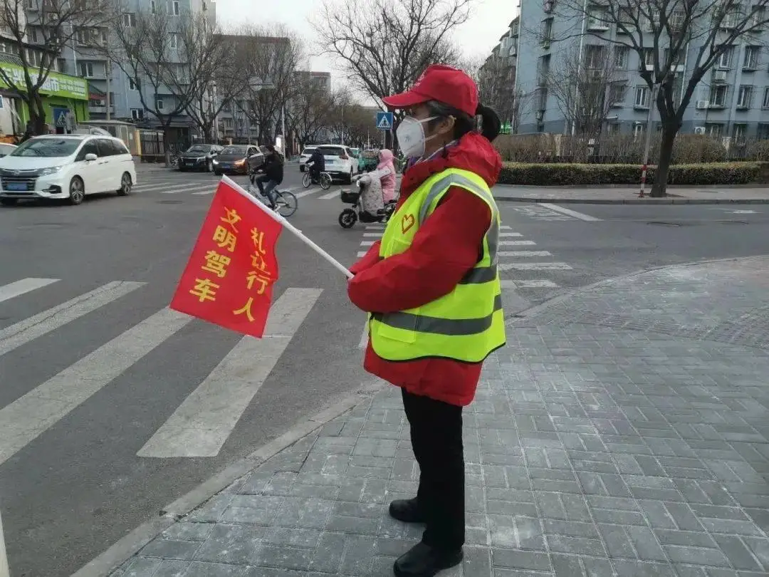 夜间路口监控照片图片_夜间路口监控照片真实_夜间路口监控照片