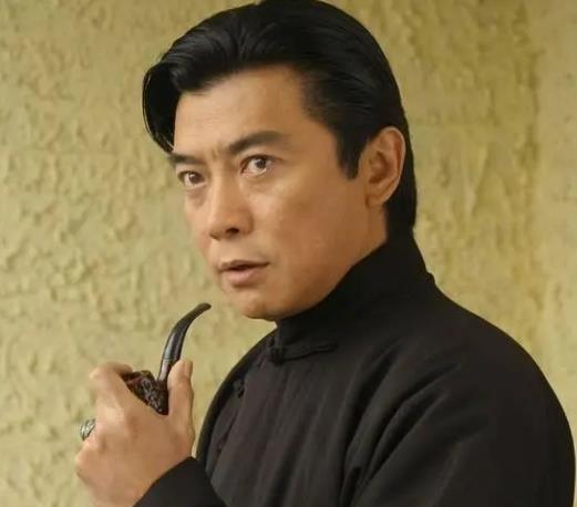 哮喘犯病视频电视剧_男演员哮喘发作电视剧_电视剧哮喘发病吸的是什么