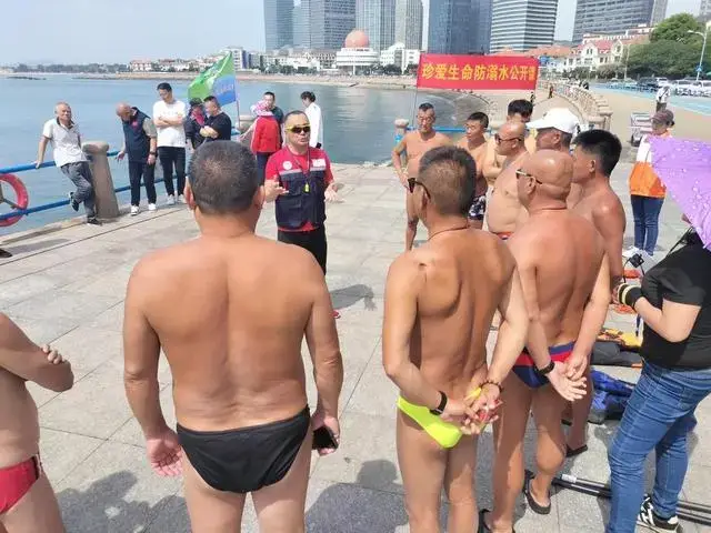 道路监控杆设备基础规范_道路监控杆草图_道路监控杆件