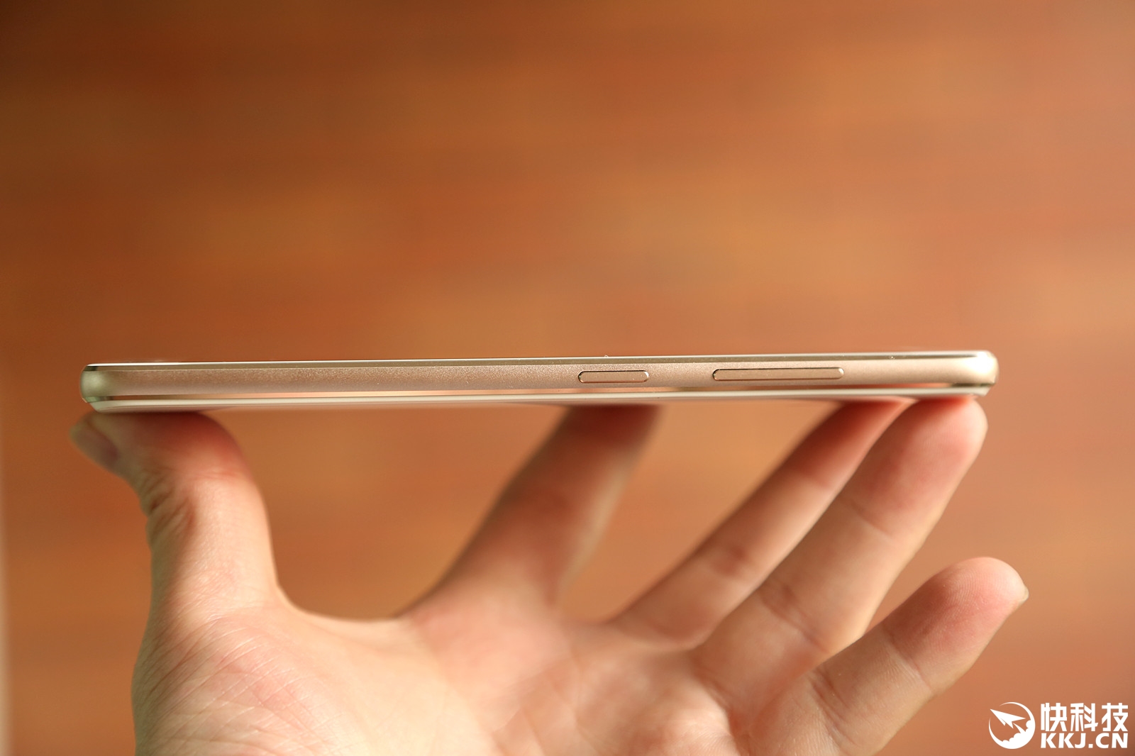 评测游戏的软件_zuk z2 pro游戏评测_评测游戏帧数的软件