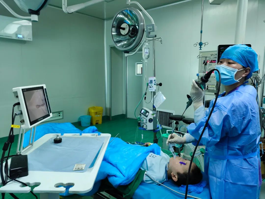 婴儿肺炎治疗需要多长时间_婴儿肺炎治疗完老拉稀_婴儿肺炎怎么治疗