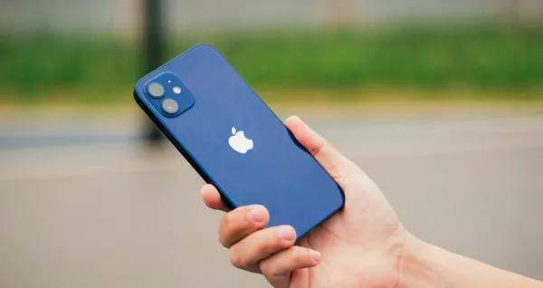 苹果暂时换安卓系统,体验差异与适应挑战