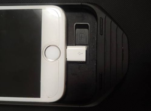 手机壳试用安卓系统,iPhone体验双重魅力！