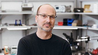 安卓系统 创始人,从苹果工程师到移动操作系统先驱的传奇历程